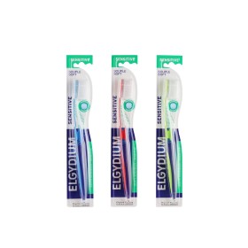 Elgydium Sensitive Souple Soft Οδοντόβουρτσα Πολύ Μαλακή για Ευαίσθητα Δόντια σε Διάφορα Χρώματα 1 Τεμάχιο
