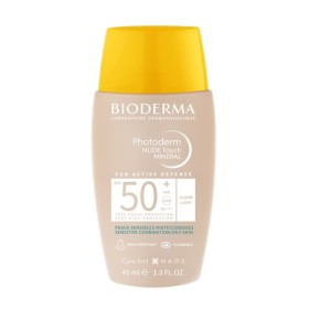 Bioderma Photoderm Nude Touch Spf50 Peaux Sensibles Claire Light Λεπτόρρευστο Αντηλιακό για Λιπαρό Δέρμα 40ml