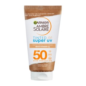 GARNIER Ambre Solaire Tinted BB Super UV Vitamin C9 SPF50 Αντηλιακή Προσώπου με Χρώμα 50ml