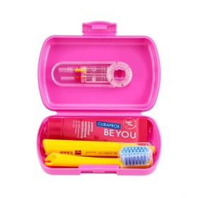 Curaprox Travel Set με Οδοντόβουρτσα Ταξιδιού & Οδοντόκρεμα Be You 10ml & Βάση DUOr & Μεσοδόντια Βουρτσάκια CPS Prime & Ροζ Θήκη