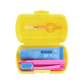 Curaprox Travel Set με Οδοντόβουρτσα Ταξιδιού & Οδοντόκρεμα Be You 10ml & Λαβή & Μεσοδόντια Βουρτσάκια CPS Prime & Κίτρινη Θήκη