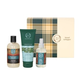 Fresh Line Promo Xmas25 Wood & Pepper Αφρόλουτρο 300ml & Body Mist 150ml & Κλειώ Σαμπουάν για Ευαίσθητο Τριχωτό 200ml Fresh Line Promo Xmas25 Wood & Pepper Αφρόλουτρο 300ml & Body Mist 150ml & Κλειώ Σαμπουάν για Ευαίσθητο Τριχωτό 200ml