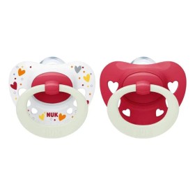 Nuk Signature Night Πιπίλα Φούξια & Άσπρη Καρδιά 6-18m 2 Τεμάχια [ 10.176.276 ]