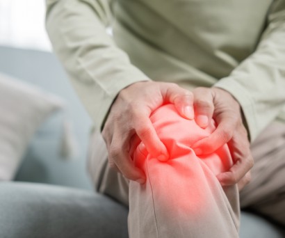 Πόνος στο γόνατο: Αιτίες και τρόποι ανακούφισης