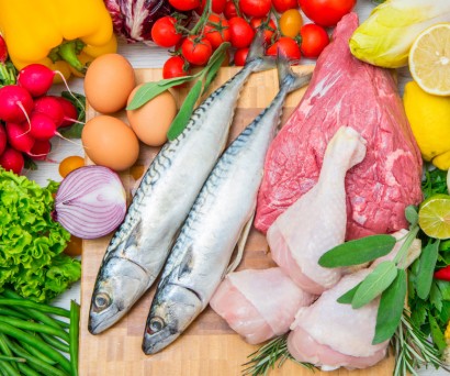 Διατροφή που μειώνει τη χοληστερίνη: Τι να τρως και τι να αποφεύγεις