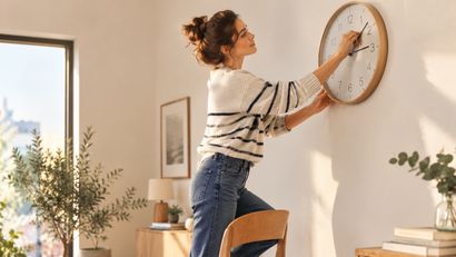 Αλλαγή ώρας 25/10: πώς ρυθμίζεις τον ύπνο σε 3 μέρες